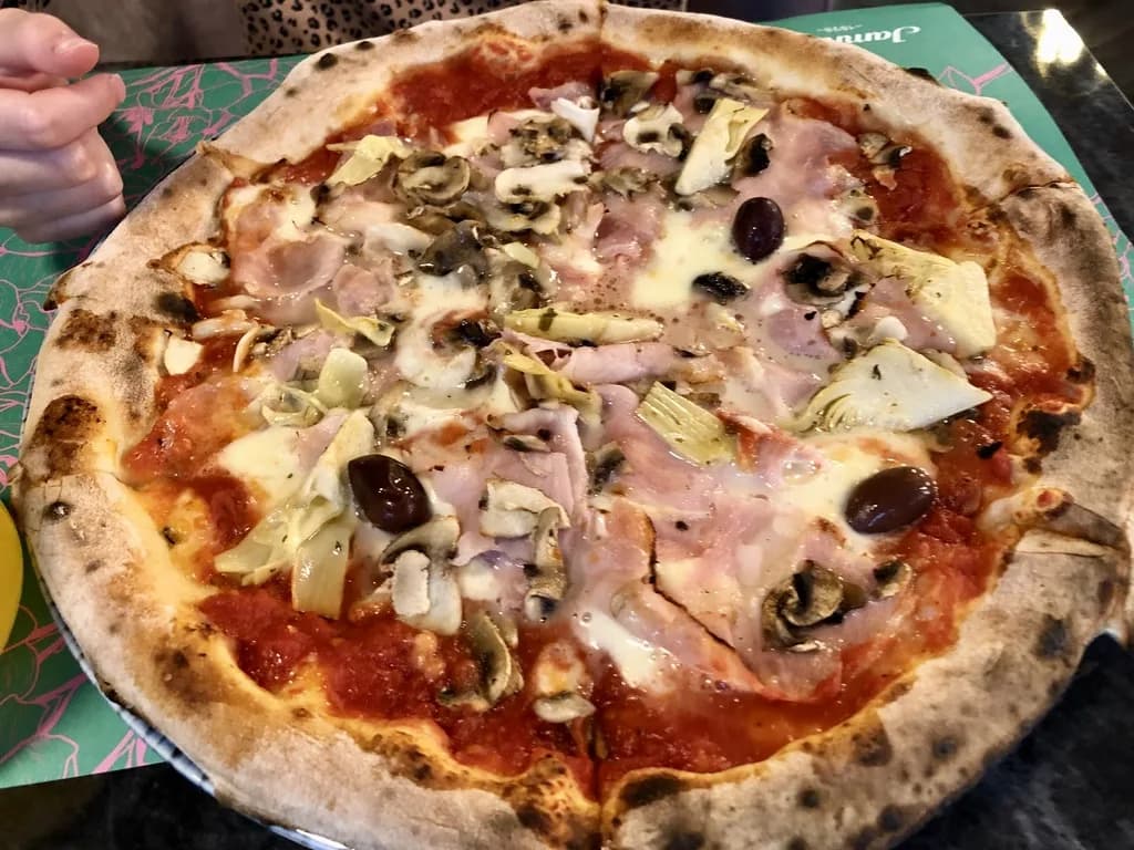 Pizza Capricciosa